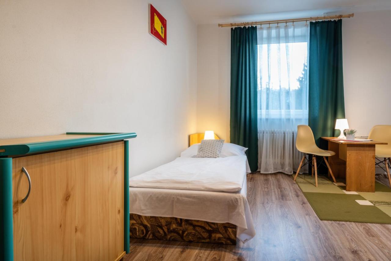 Hotel Poludnica Liptovský Mikuláš Esterno foto