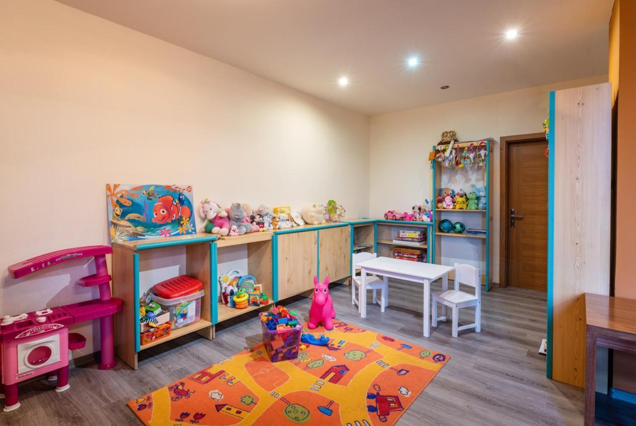 Hotel Poludnica Liptovský Mikuláš Esterno foto
